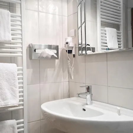 Hotel Ilbertz Garni Cologne Exterior photo